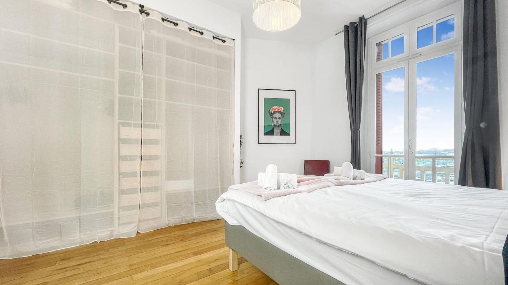 Homey Awesome - Proche Gare Et Tram - Centre-Ville - Balcon Prive - Wifi Gratuit Annemasse Dış mekan fotoğraf